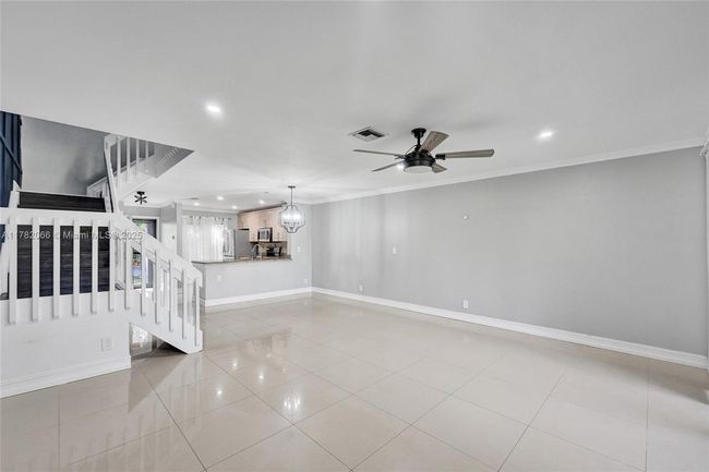 2407 - 3325 Carambola Cir S, Condo with 2 bedrooms, 3 bathrooms and null parking in Coconut Creek FL | Image 14