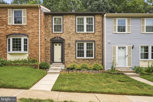 5835 Rock Forest Ct, CENTREVILLE, VA, 20121-3004 | Card Image