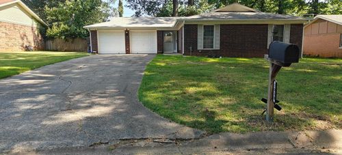 1030 Grayland Dr, Jacksonville, AR, 72076-2833 | Card Image