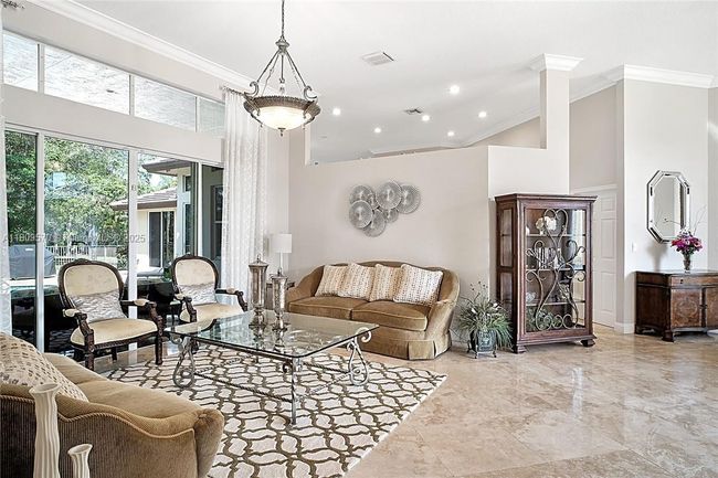 6807 Nw 66 Th Way, House other with 5 bedrooms, 3 bathrooms and null parking in Parkland FL | Image 7