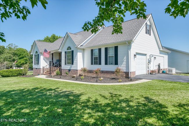 1036 Circle Dr, House other with 3 bedrooms, 2 bathrooms and null parking in Jamestown TN | Image 4