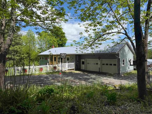 562 Lake Region Rd, Orleans, VT, 05860-9450 | Card Image