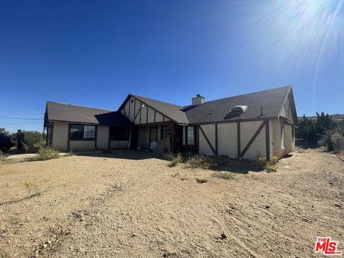 3385 State Highway 138, Pinon Hills, CA, 92372-9787 | Card Image