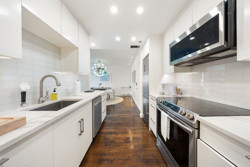 3701 Turtle Creek Blvd, Dallas, TX, 75219-5507 | Card Image