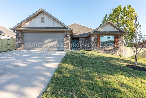 44 Watson Ln, Farmington, AR, 72730-2802 | Card Image