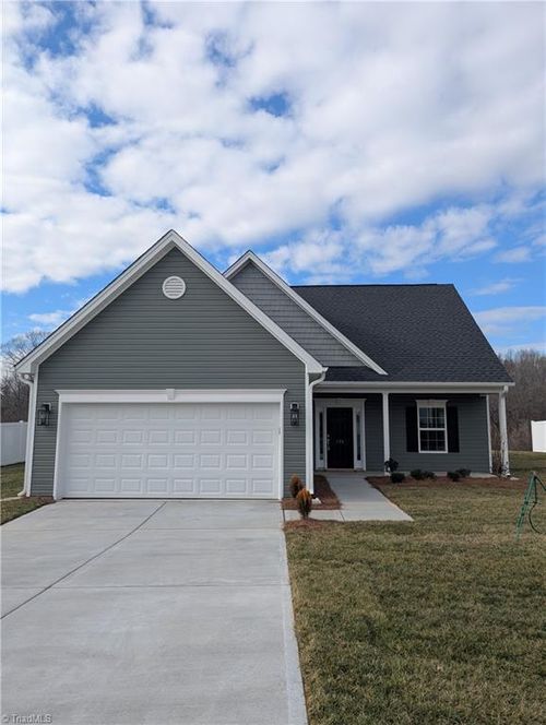 37-176 Kyndall Run Dr, Lexington, NC, 27295-7721 | Card Image