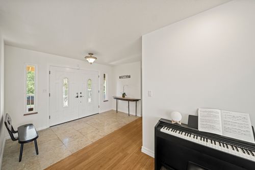 111 Alawaena Way, Hilo, HI, 96720-3516 | Card Image