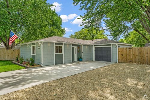 2421 Brook Ln, Manhattan, KS, 66502-6624 | Card Image