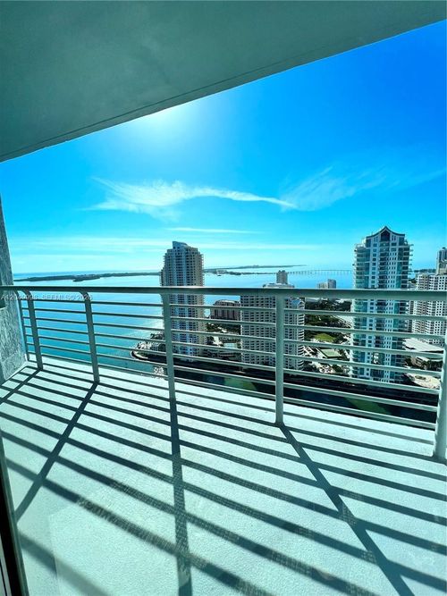 4207-335 S Biscayne Blvd, Miami, FL, 33131-2360 | Card Image