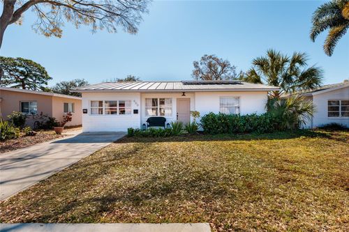 600 74th Ave N, St Petersburg, FL, 33702-5316 | Card Image