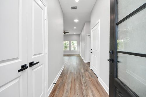 4210 Tavenor Ln, Houston, TX, 77047-1842 | Card Image