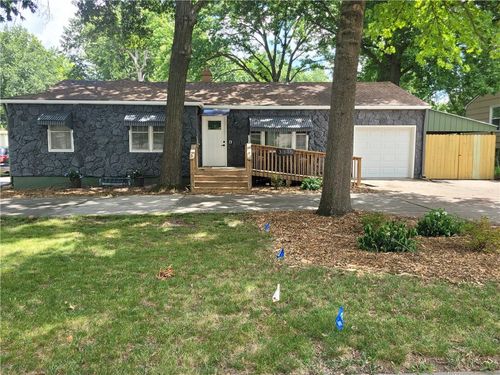 3315 S Crysler Ave, Independence, MO, 64055-2334 | Card Image