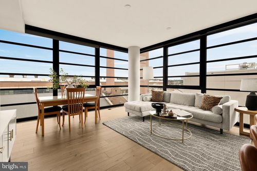 812-1300 4th St Se, WASHINGTON, DC, 20003-2575 | Card Image