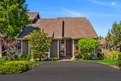 11065 Village Loop, Redmond, OR, 97756-7431 | Card Image