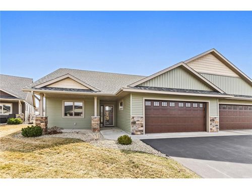 3580 Newcastle Dr, River Falls, WI, 54022-4439 | Card Image