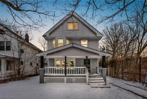 3261 E 140th St, Cleveland, OH, 44120-4001 | Card Image