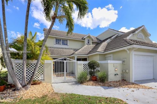 4761 Nw 98th Pl, Doral, FL, 33178-1927 | Card Image