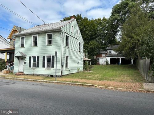 413 Church St, HUNTINGDON, PA, 16652-1507 | Card Image