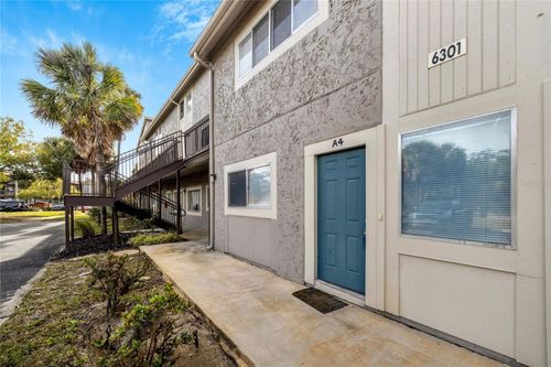 1a4-6301 Newtown Cir, TAMPA, FL, 33615-3631 | Card Image