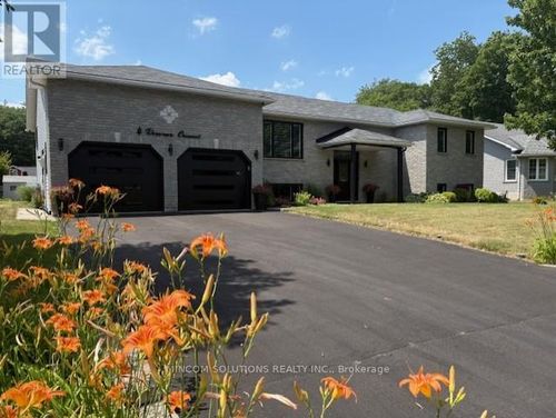 4 Downer Cres, Wasaga Beach, ON, L9Z1B9 | Card Image