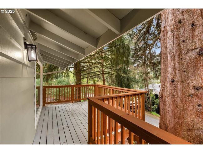 4819 Sw Hamilton St, House other with 4 bedrooms, 3 bathrooms and 2 parking in Portland OR | Image 39