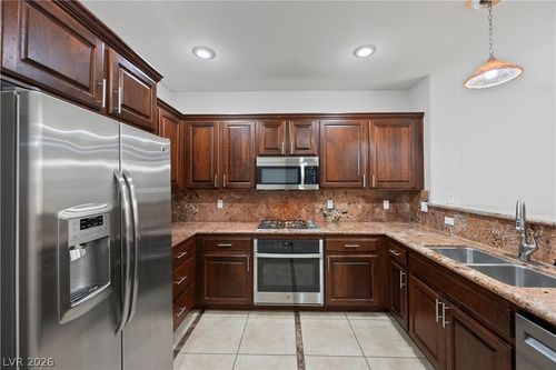 102-11404 Belmont Lake Dr, Las Vegas, NV, 89135-1378 | Card Image