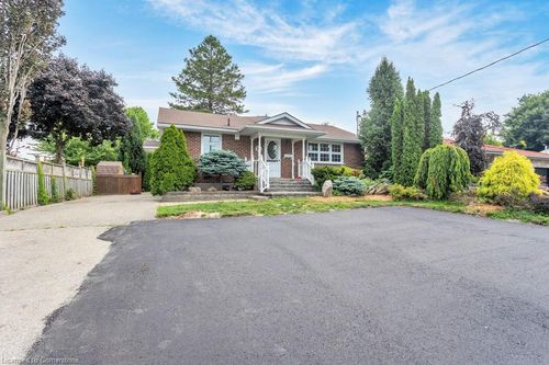 a-34 Windermere Cres, Woodstock, ON, N4S6T2 | Card Image