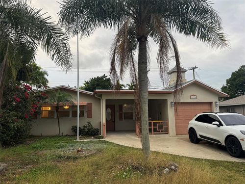 1134 Pine Tree Dr, Lantana, FL, 33462-4410 | Card Image