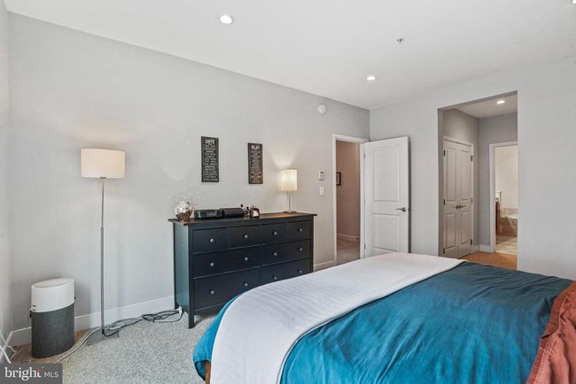 APT-104C - 1811 14 Th St N, Condo with 2 bedrooms, 3 bathrooms and null parking in ARLINGTON VA | Image 22