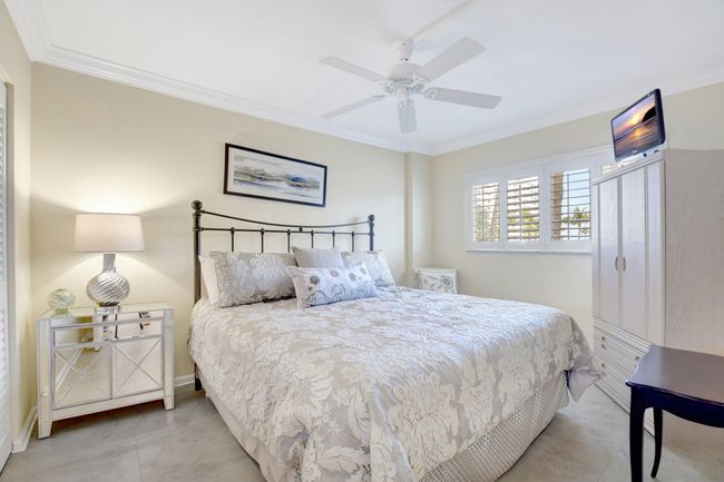 APT-214B - 3224 S Ocean Blvd, Condo with 2 bedrooms, 2 bathrooms and null parking in Highland Beach FL | Image 20