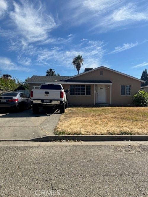 1020 W 24th St, Merced, CA, 95340 | Card Image
