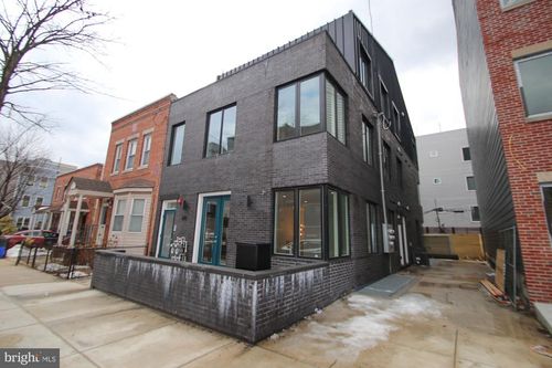 810 N Uber St, PHILADELPHIA, PA, 19130-2093 | Card Image