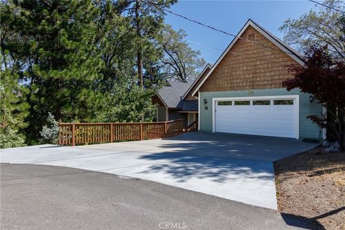 929 Lucerne Ln, Lake Arrowhead, CA, 92352 | Card Image