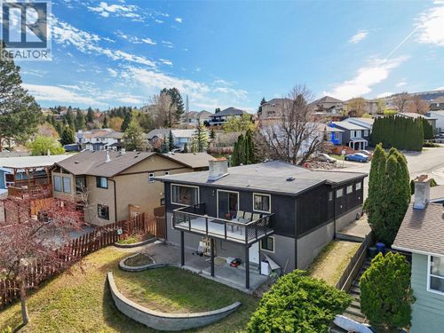 198 Robson Dr, Kamloops, BC, V2E1W1 | Card Image
