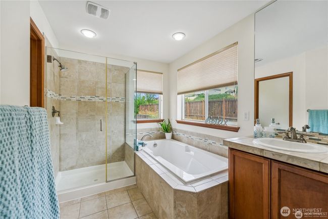 23003 42 Nd Dr Se, House other with 4 bedrooms, 3 bathrooms and null parking in Bothell WA | Image 27