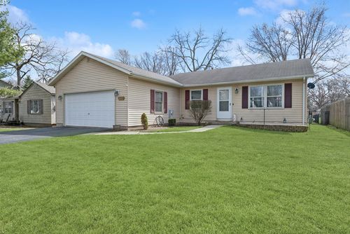 607 2nd Ave, Marengo, IL, 60152-2417 | Card Image
