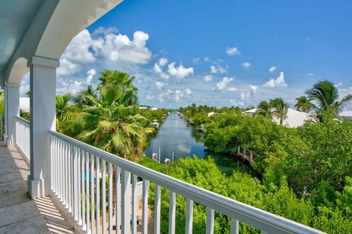 1330 Coury Dr, Key Colony Beach, FL, 33051 | Card Image
