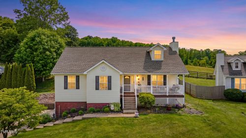 1125 Robins Meadow Ln, Bristol, TN, 37620-2652 | Card Image