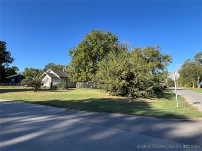 1236 N Richmond Avenue, House other with 2 bedrooms, 1 bathrooms and null parking in Tulsa OK | Image 3