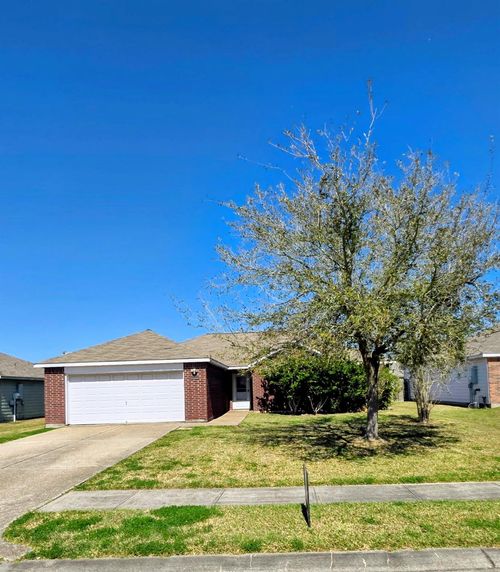 9122 Yellowfin Cir, Texas City, TX, 77591-9249 | Card Image