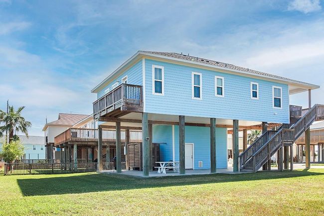 22310 Vista Del Mar, House other with 3 bedrooms, 2 bathrooms and null parking in Galveston TX | Image 4