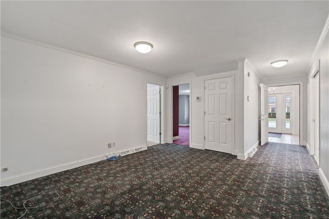 396 4 Th St, House other with 5 bedrooms, 3 bathrooms and 6 parking in Beaver PA | Image 9