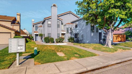 3661 La Mancha Place, Turlock, CA, 95382 | Card Image