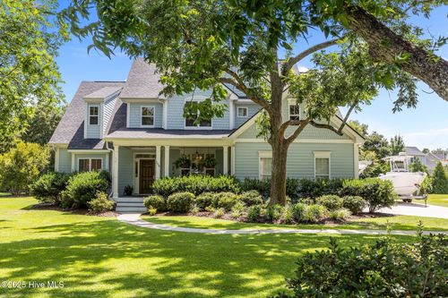 108 E Colonnade Dr, Hampstead, NC, 28443-3565 | Card Image