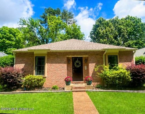 214 Circle Gate Dr, Senatobia, MS, 38668-2738 | Card Image