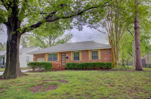 4685 S Trenton Ave, Tulsa, OK, 74105-4819 | Card Image