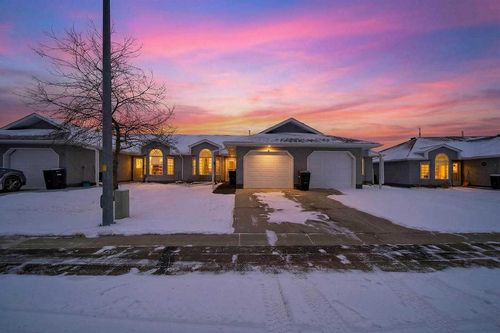 13 Parklane Pl, Strathmore, AB, T1P1K7 | Card Image