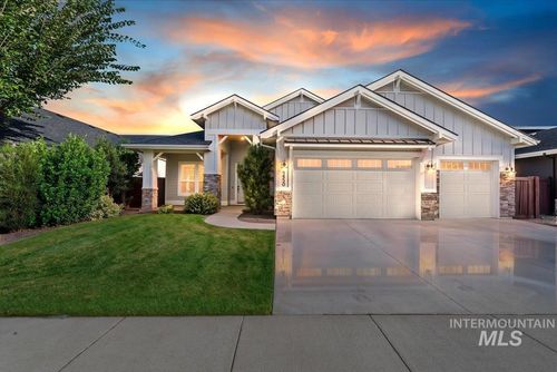 4450 W Lost Rapids Dr, Meridian, ID, 83646-7056 | Card Image