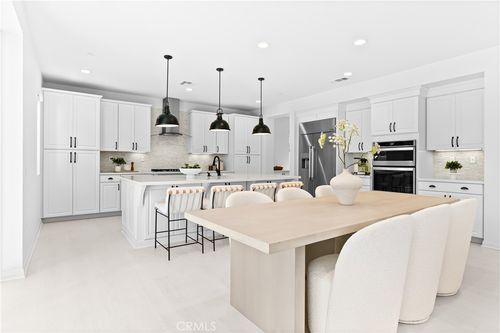 2 Cerro Ct, Rancho Mission Viejo, CA, 92694-1904 | Card Image