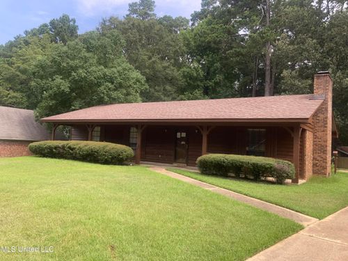 430 Trent Dr, Jackson, MS, 39212-5771 | Card Image